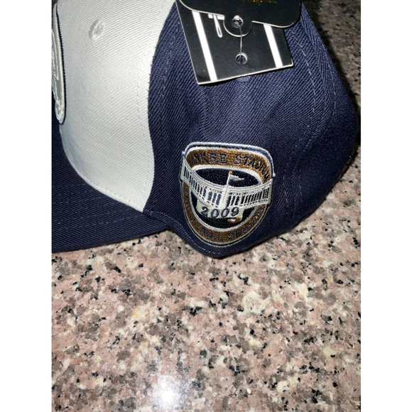 New York Yankees MLB‎ Tonal Logo SnapBack Ivory/Blue - Picture 4 of 11